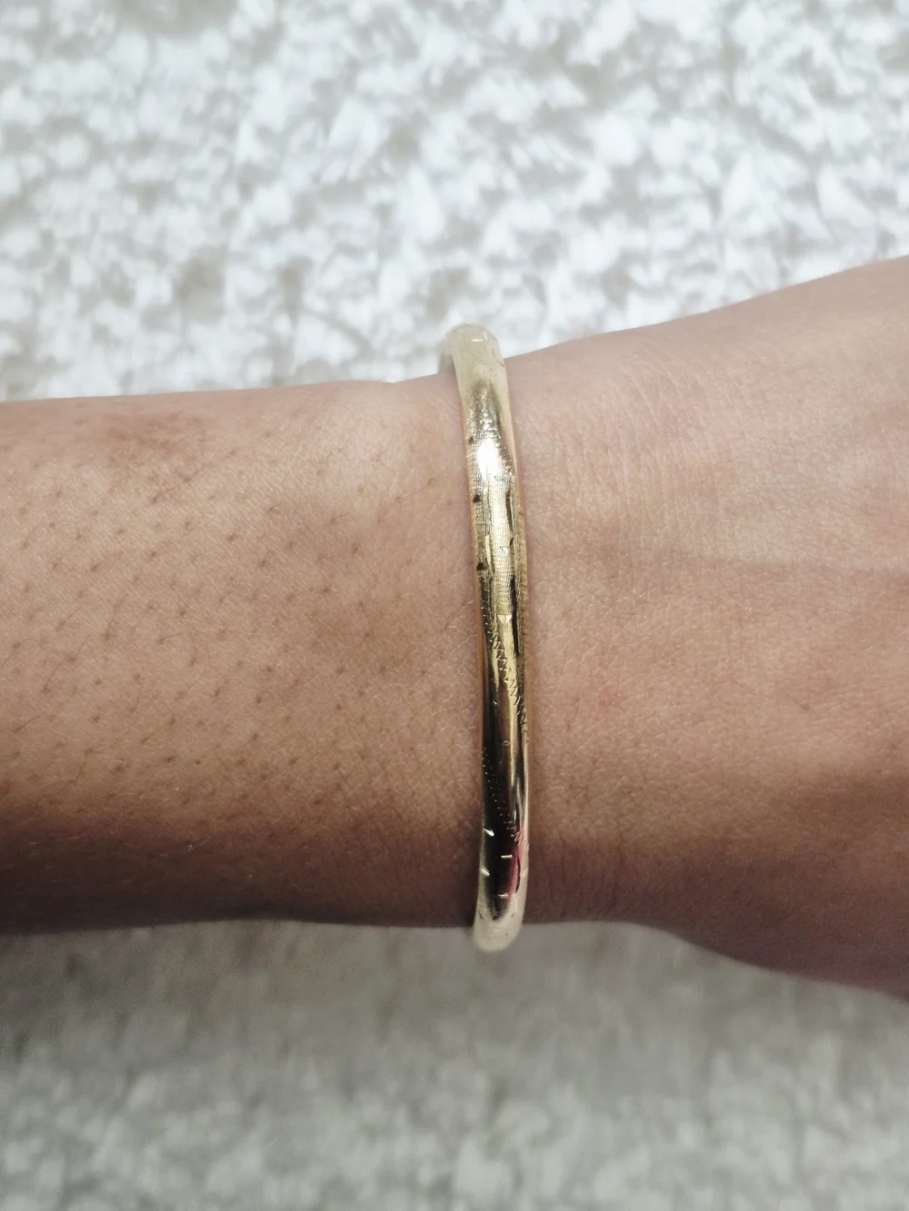 14k Yellow Gold Bangle Bracelet
